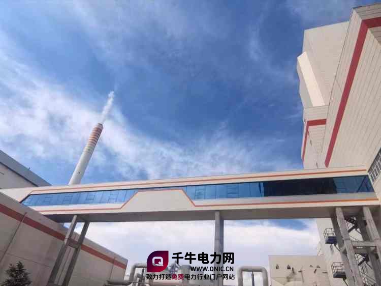 清水川能源打通厂区空中走廊,一、二期连廊工程顺利竣工_副本.jpg