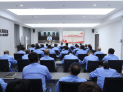 李海鹏为清水川能源讲授树立和践行正确 政绩观专题党课